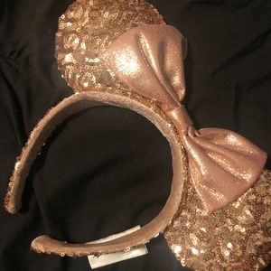 Rose Gold Minnie Mouse ears.